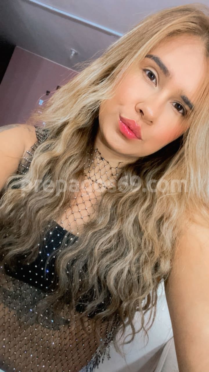 laura 	eventos 	squirting 	3180000438 	prepagos 	medellin
